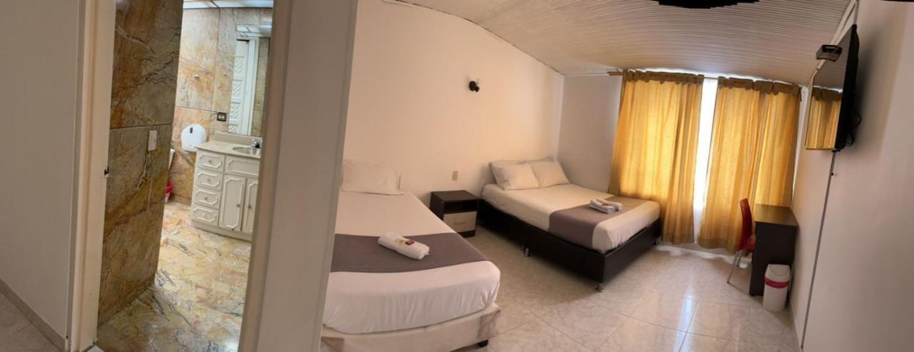 Hotel Embassy Star ボゴタ エクステリア 写真