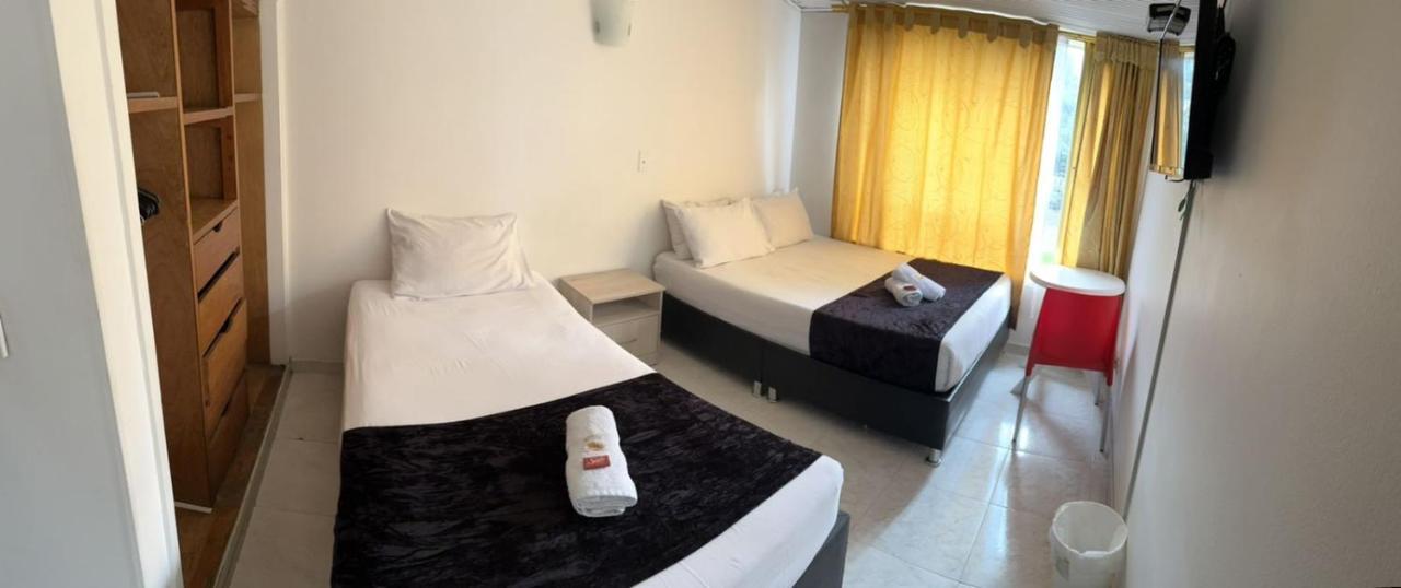 Hotel Embassy Star ボゴタ エクステリア 写真